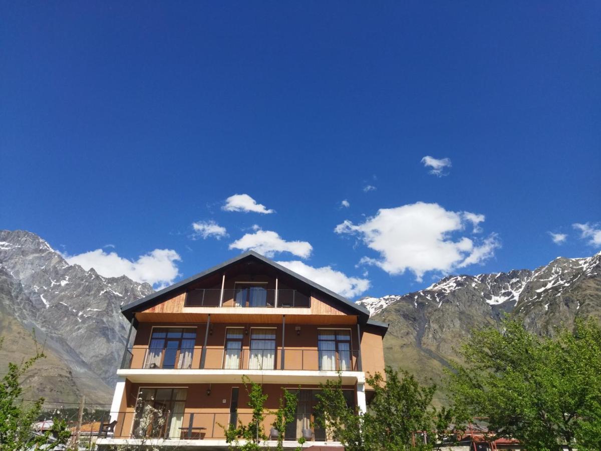 Discover Kazbegi Hotel Esterno foto
